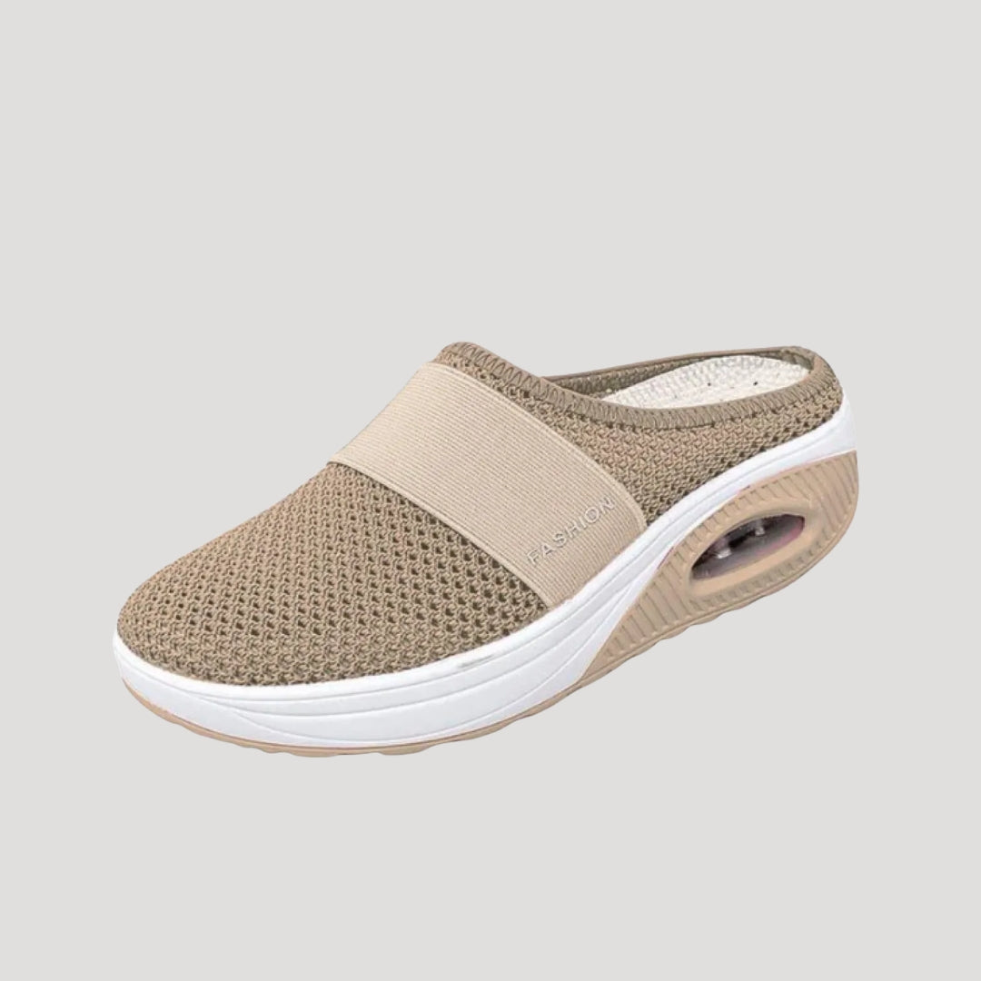 Jeanne – Women's Nursing Clogs for 12-Hour Shifts