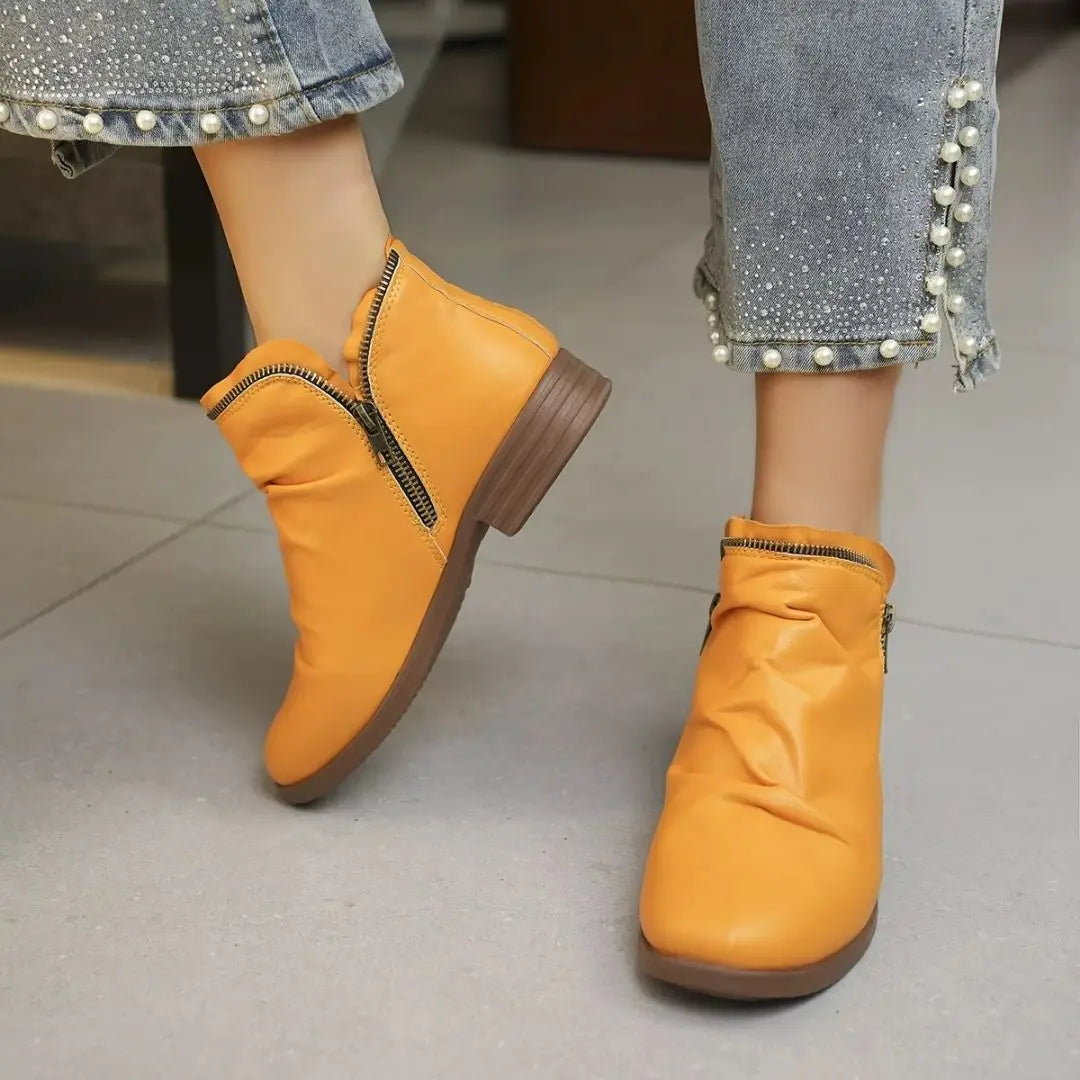 Vanessa – Women's Comfort Boots with a Soft Lining