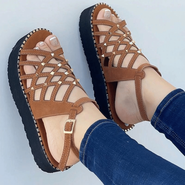OCW Best Walking Sandals For Women Rivet Thick Platform Non-slip Chic Summer