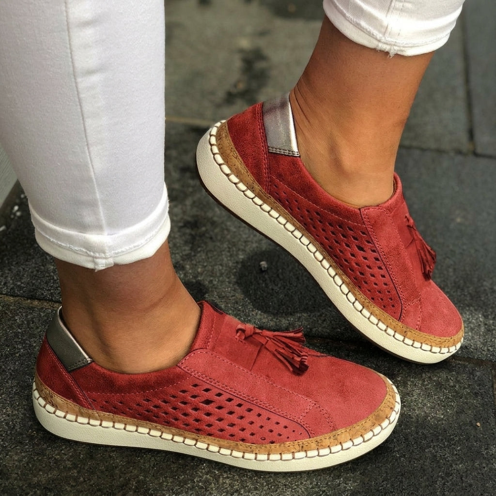 Ember – Unisex Comfort Slippers for Tired Feet