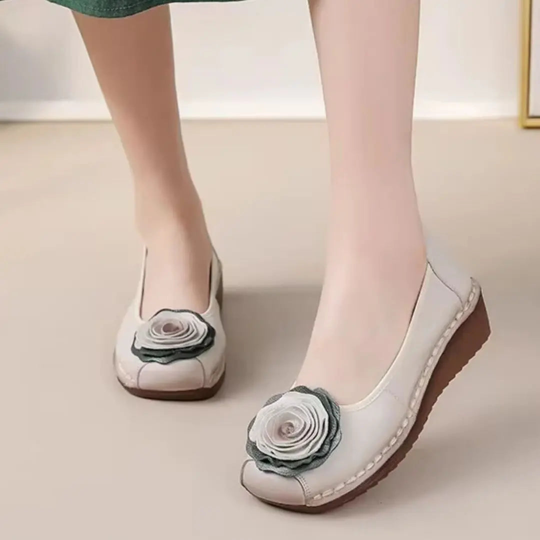 Elvira – Women's Slip-On Loafers with a Stretch Upper