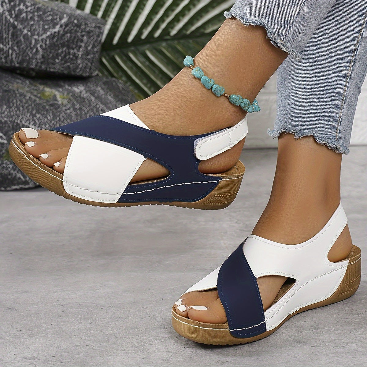 Women's Adjustable Sandals with Cushioned Insole and Breathable Design