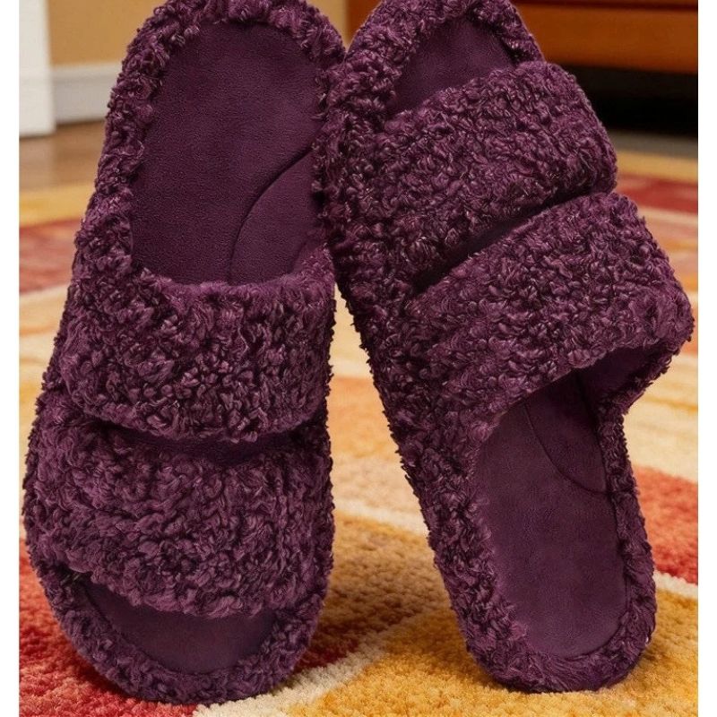 Carole – Women's Comfort Slippers with a Cushioned Insole