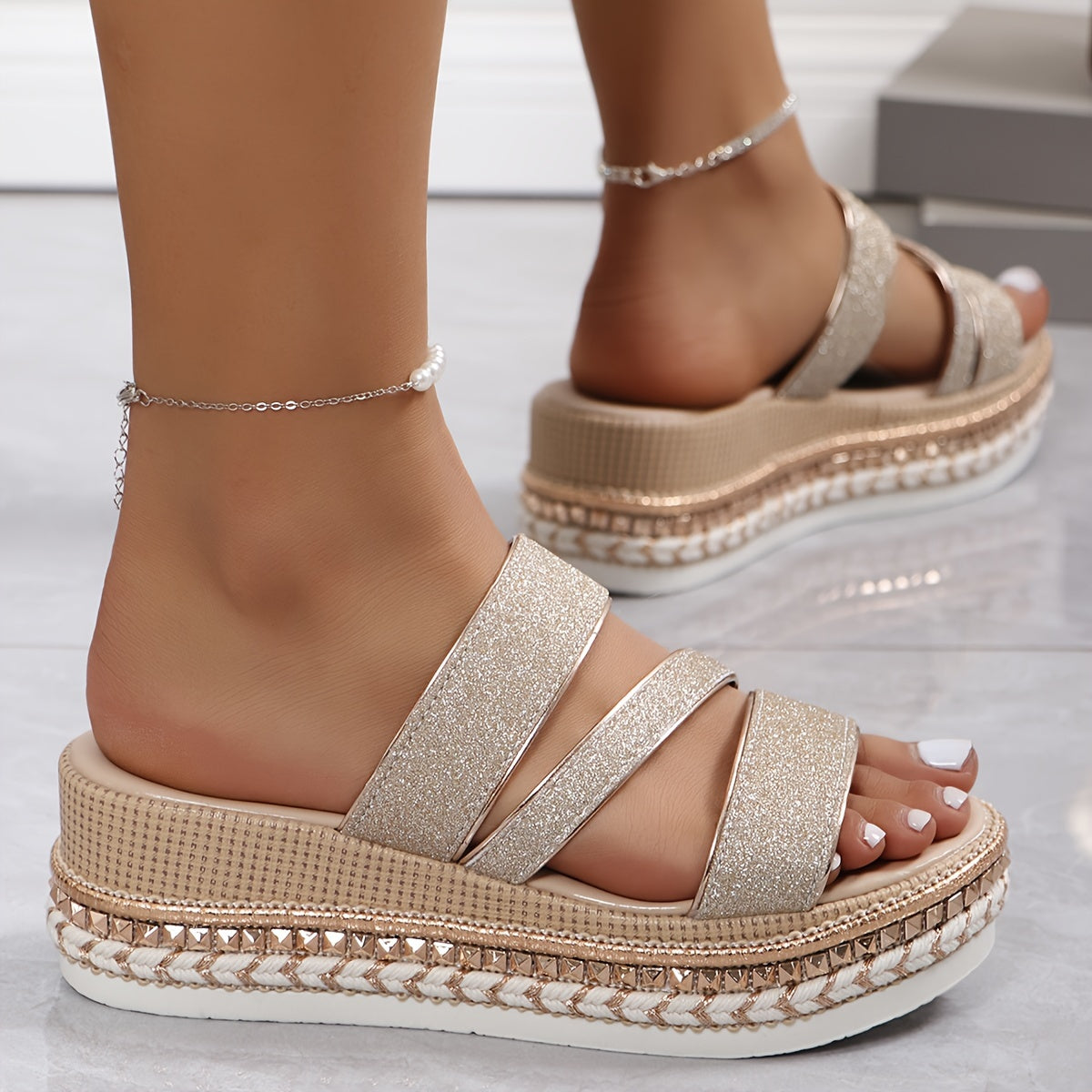 Madeline – Women's Comfortable Sandals with an Adjustable Strap