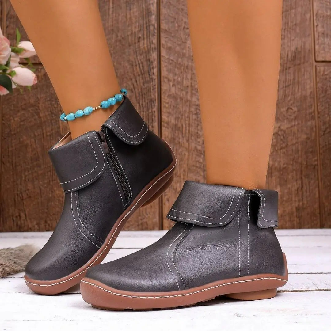 Maureen – Women's Comfort Boots with a Soft Lining