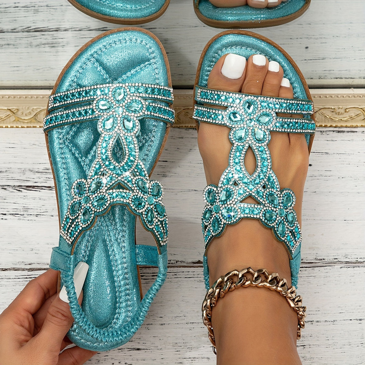 Chapman – Unisex Comfortable Sandals with a Cushioned Footbed