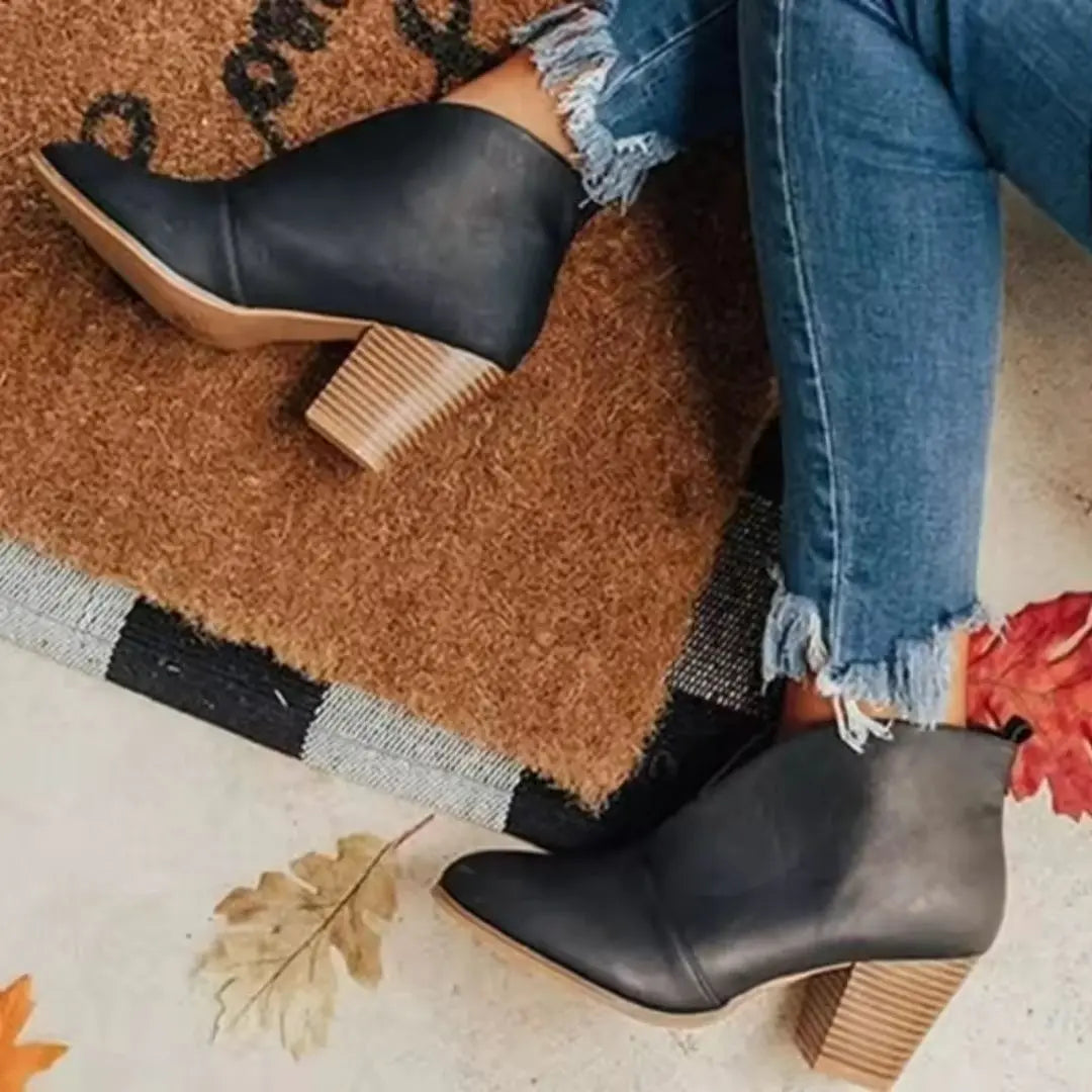 Janie – Women's Comfort Boots for Tired Feet