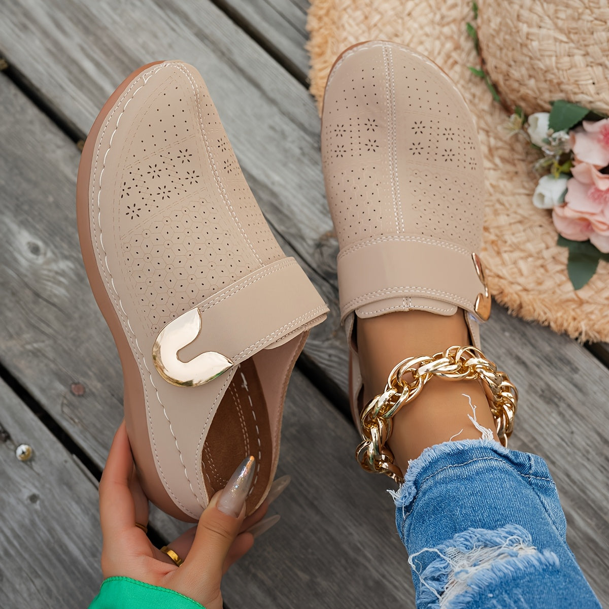 Pratt – Unisex Nursing Clogs with All-Day Cushioning