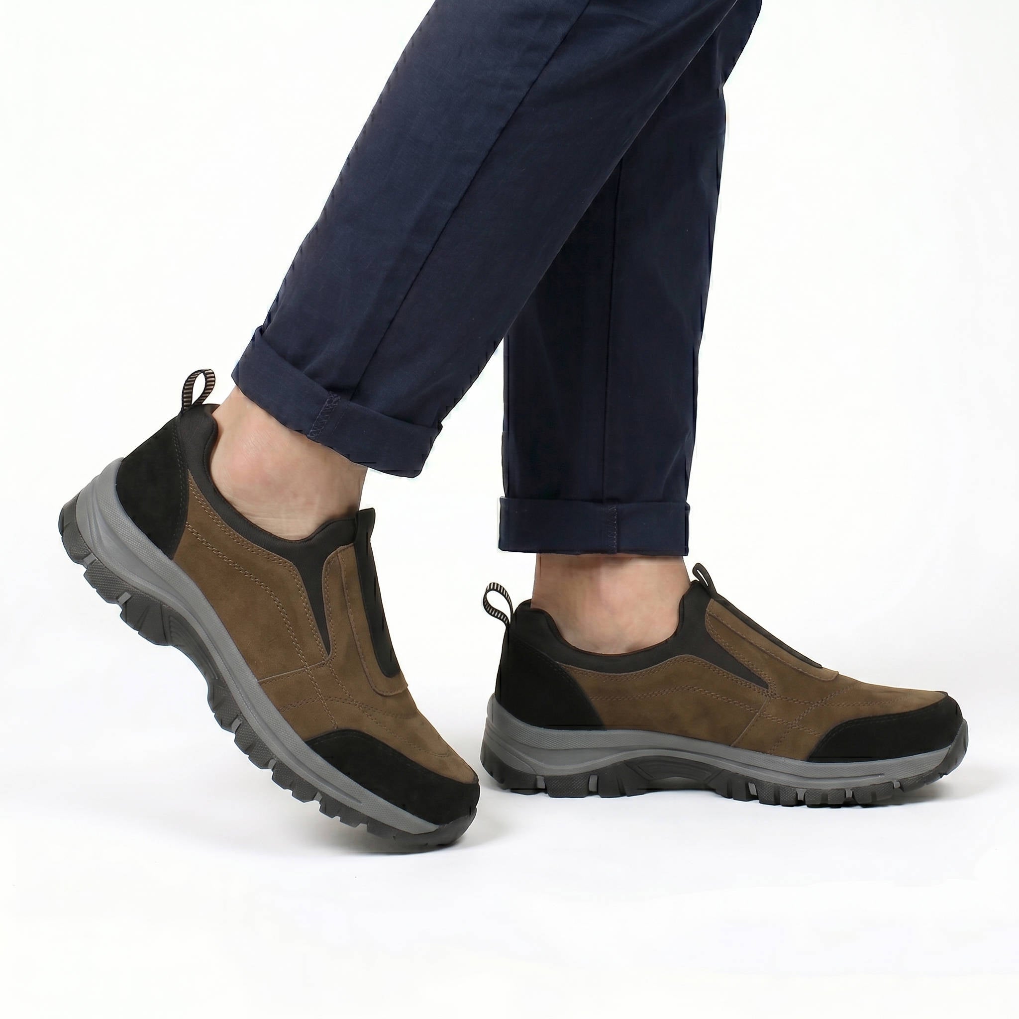 Jacobs – Unisex Arch Support Shoes with a Deep Heel Cup
