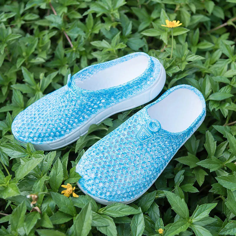 2025 Women Casual Clogs Breathable Beach Sandals Summer Slippers Slip On Womens Shoes Home Ladies Shoes Fashion Hollow P
