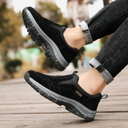 Men's Orthopedic Walking Shoes with Slip-Resistant Sole and Cushioned Insole