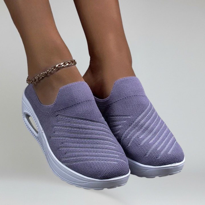 Women’s Slip-On Walking Shoes with Breathable Air Mesh and Air Cushion Platform Sole