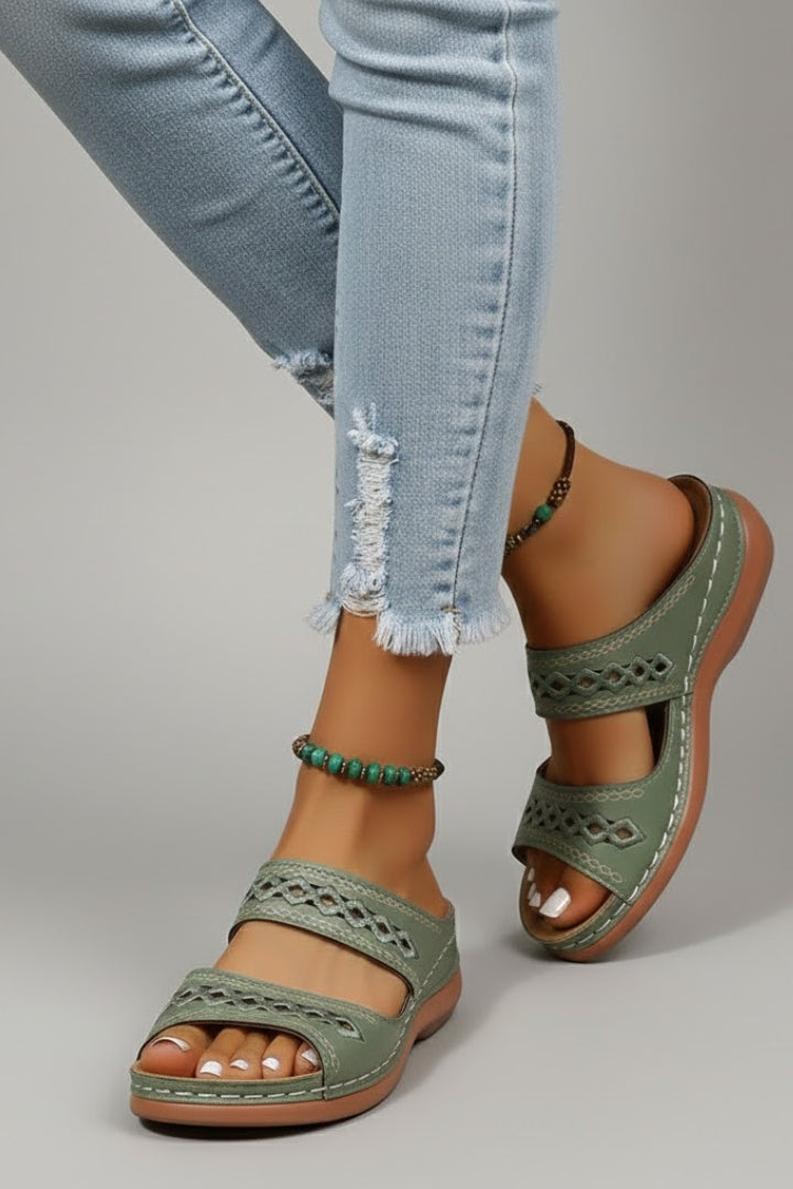 Janice – Women's Wide Toe Box Sandals with an Adjustable Fit