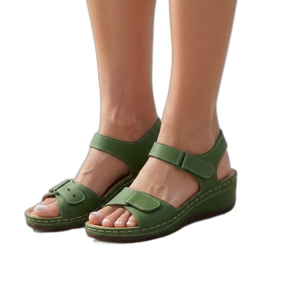 Howell – Unisex Comfortable Sandals with an Adjustable Strap