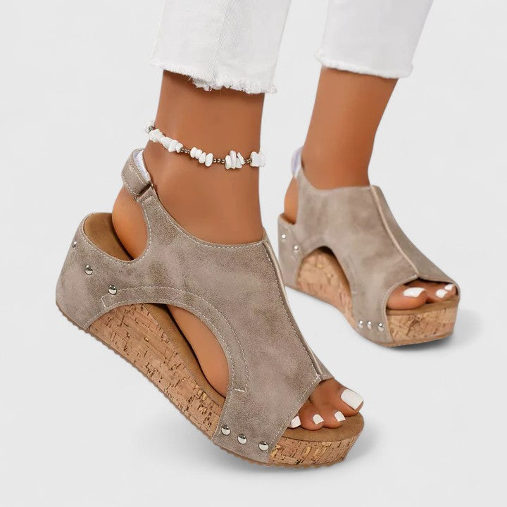 Vega – Unisex Wide Toe Box Sandals with an Adjustable Fit