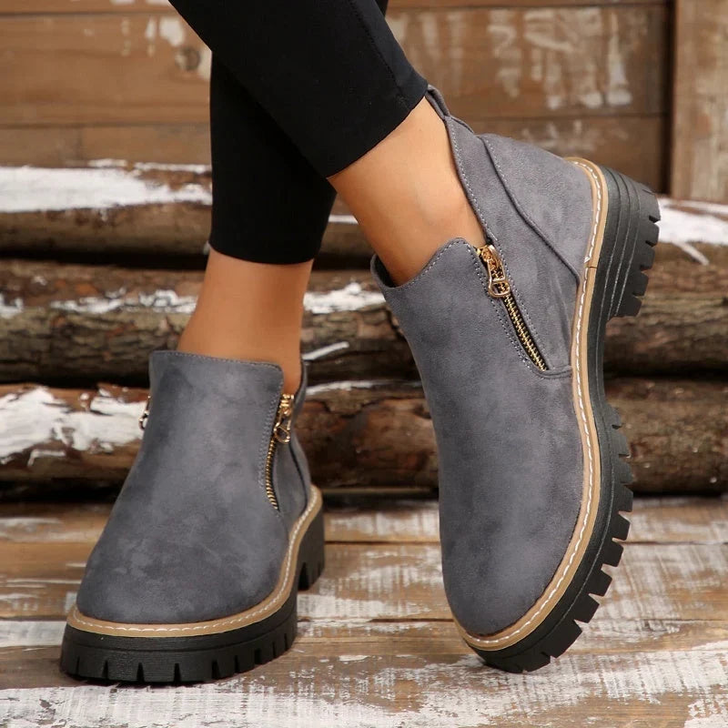 Glenda – Women's Comfort Boots with a Cushioned Insole
