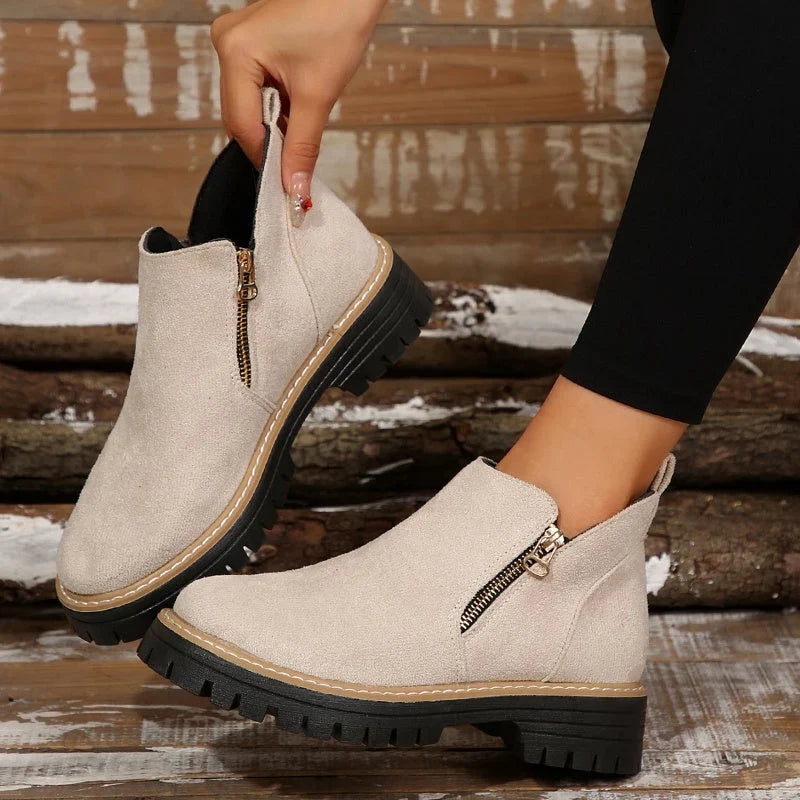 Glenda – Women's Comfort Boots with a Cushioned Insole