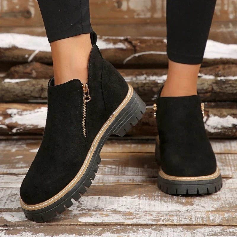 Glenda – Women's Comfort Boots with a Cushioned Insole