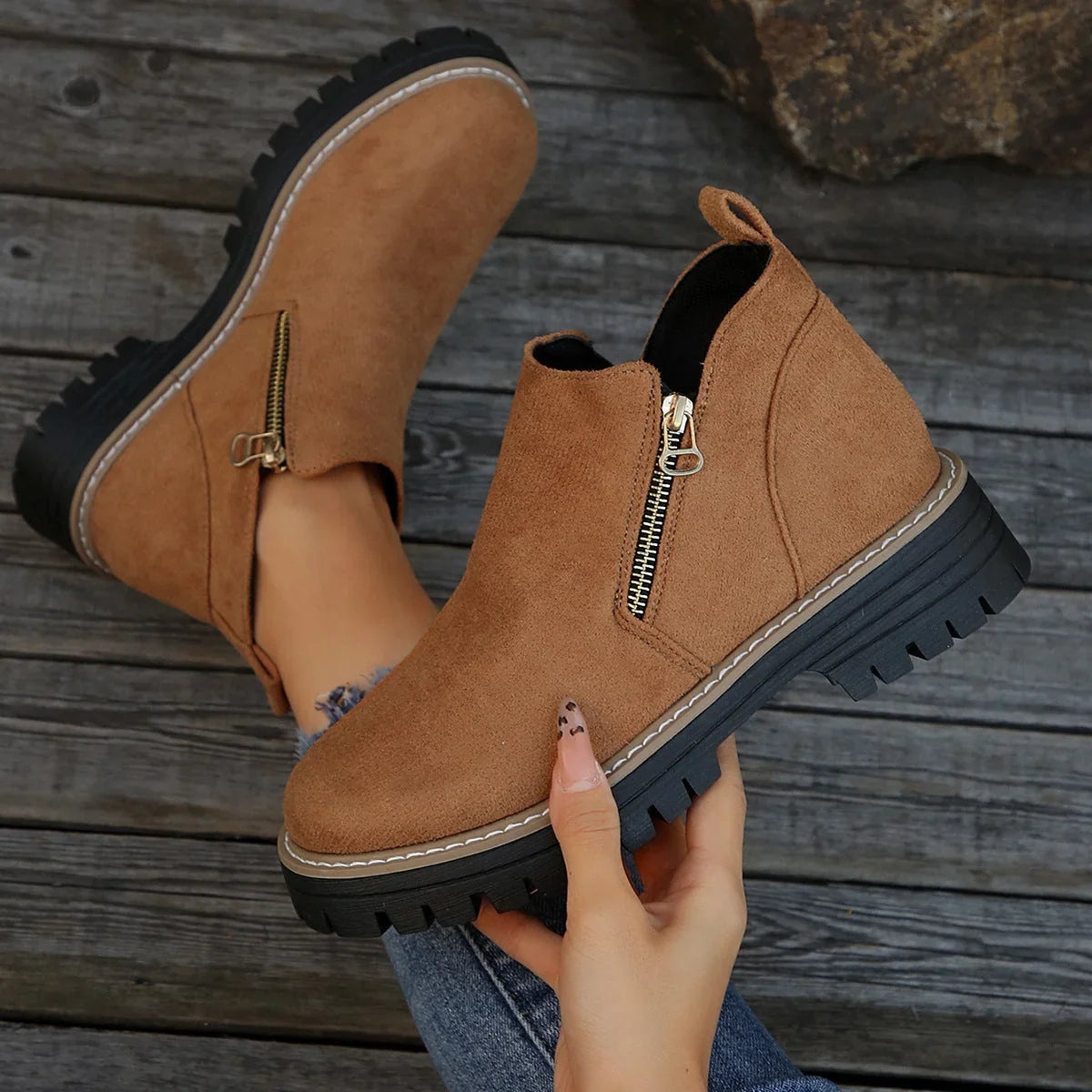 Glenda – Women's Comfort Boots with a Cushioned Insole
