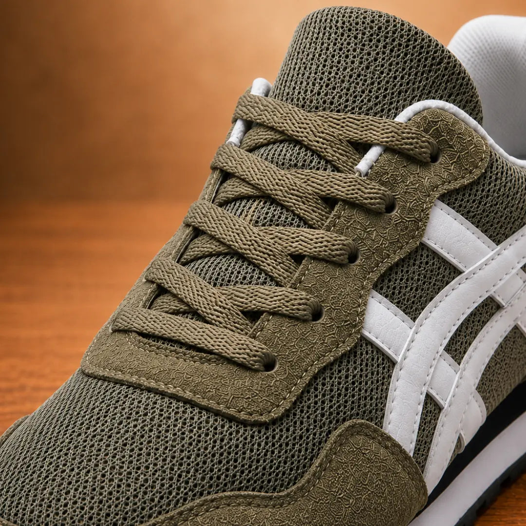 Men's Classic Lace Sneakers