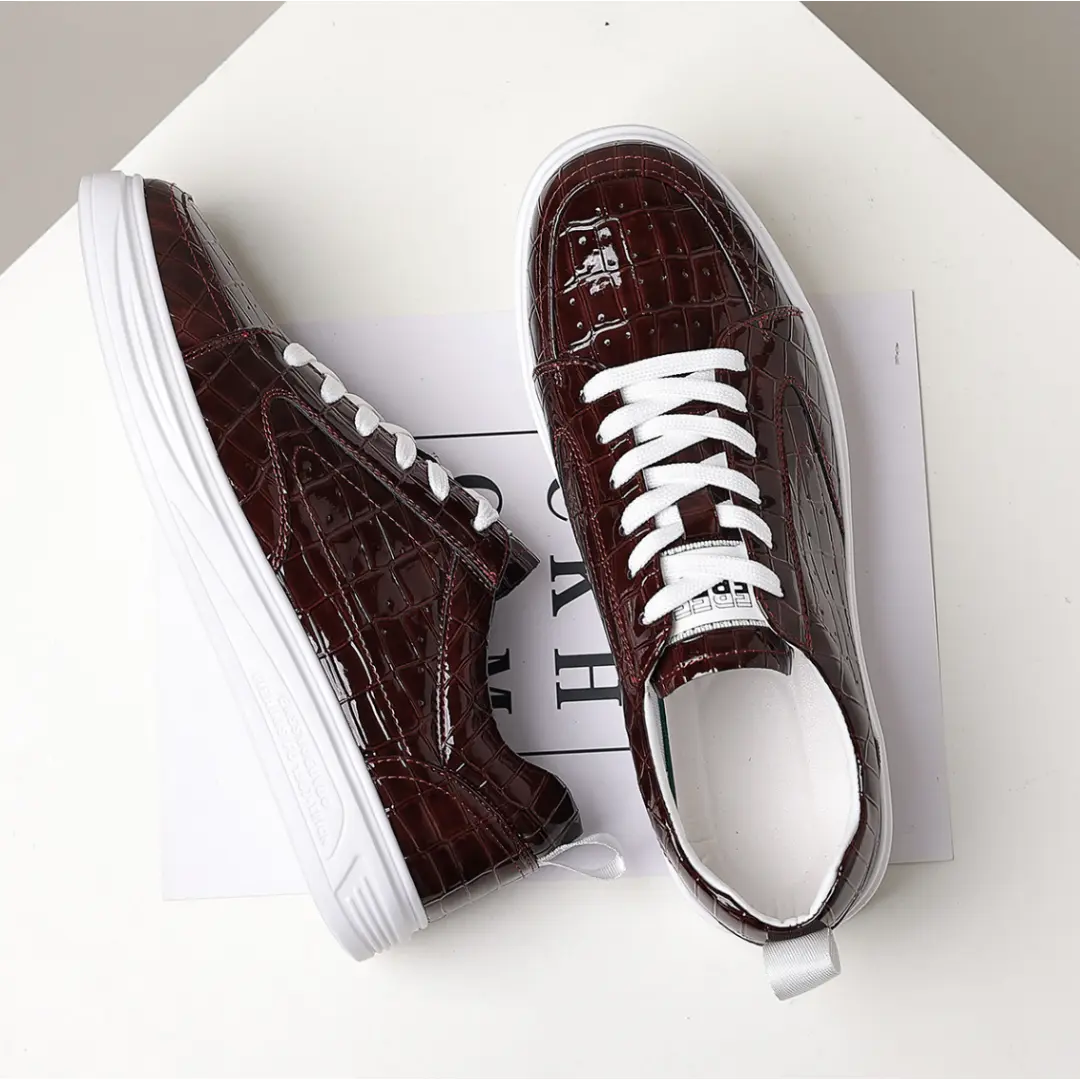 Randolph – Men's Slip-On Sneakers with a Stretch Upper