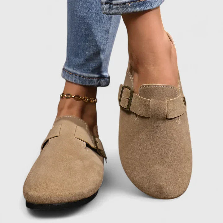 Reagan – Unisex Nursing Clogs with All-Day Cushioning
