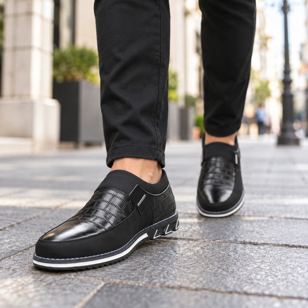 Howard – Men's Non-Slip Shoes, worn on a walk