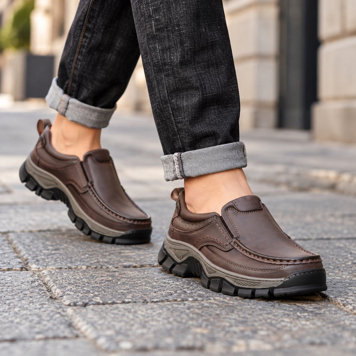 Leonard – Men's Comfort Boots, worn on a walk