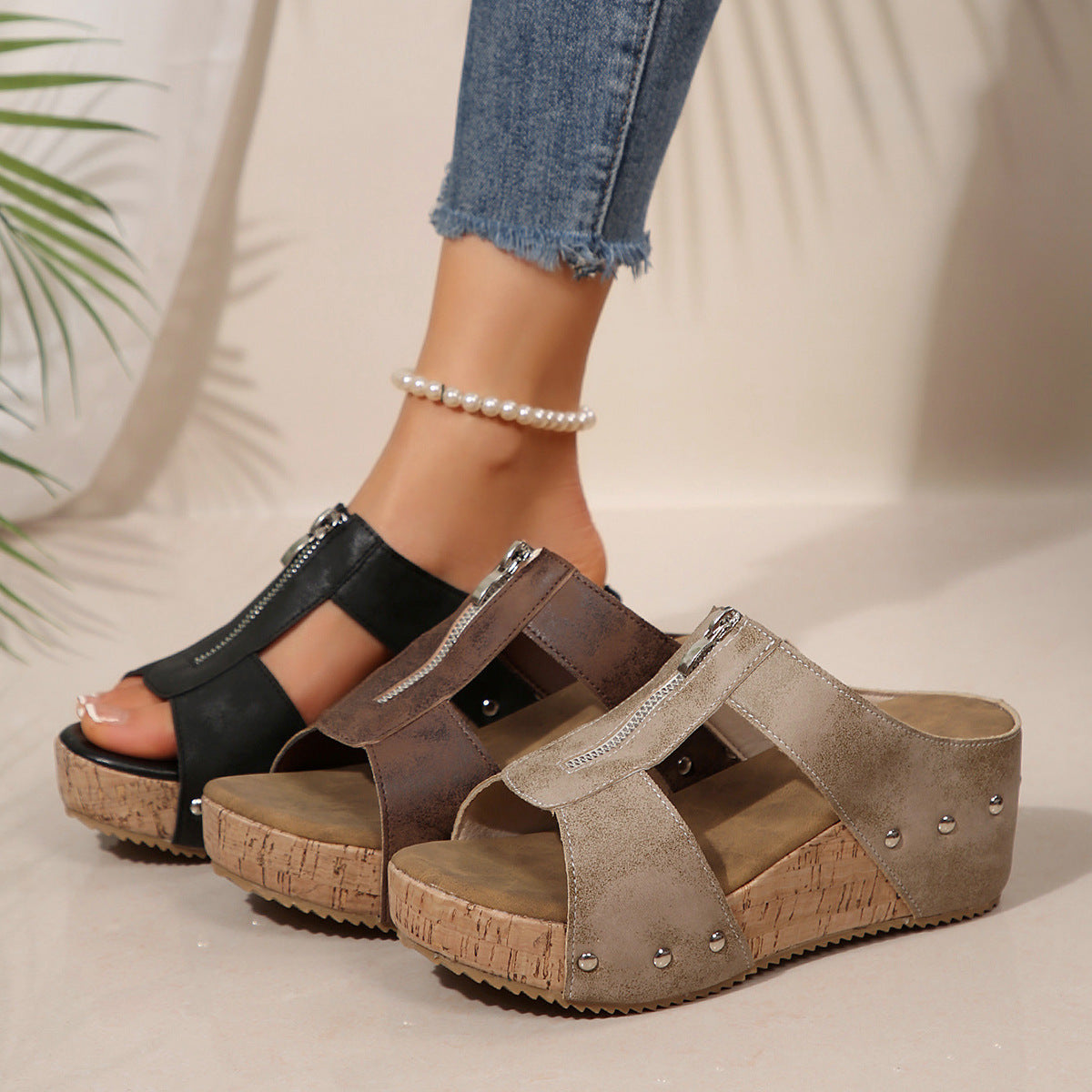 Huff – Unisex Wide Toe Box Sandals for All-Day Comfort