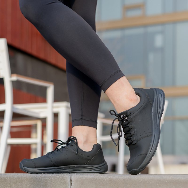 Carr – Unisex Nursing Shoes for Standing All Day
