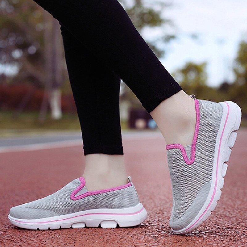 Women's Wide Toe Box Slip On Sneakers