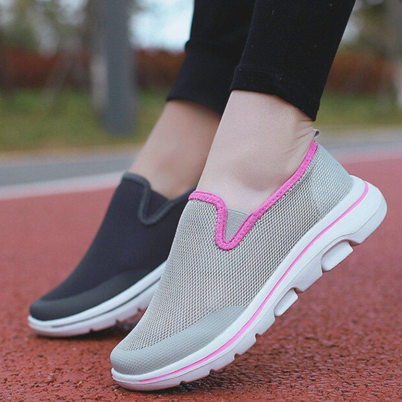 Women's Wide Toe Box Slip On Sneakers