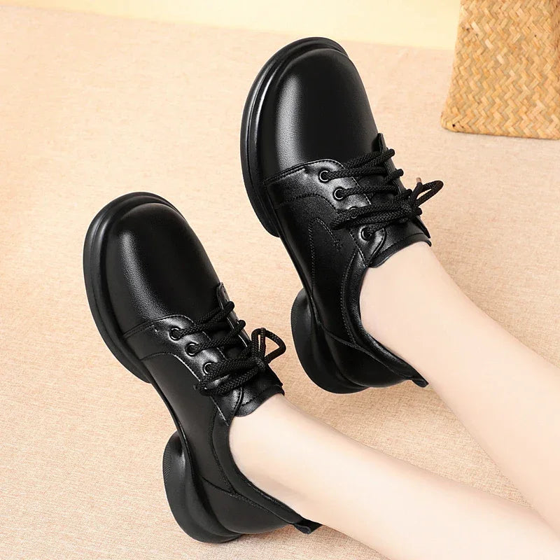 Winifred – Women's Wide Toe Box Shoes with Room for Bunions - photo 6