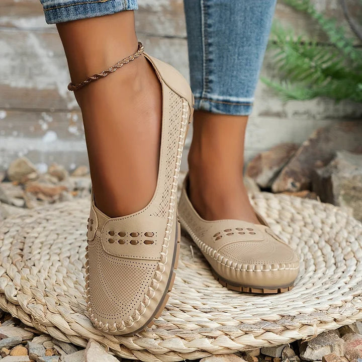 Beverly – Women's Arch Support Shoes with a Deep Heel Cup