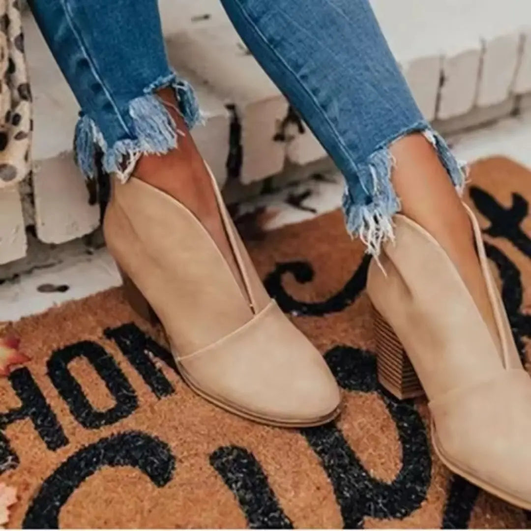 Verlaine Women's Almond Toe Ankle Boots