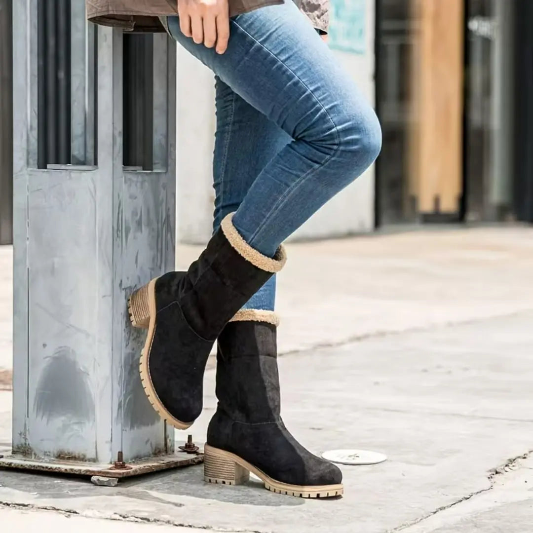 Snowdrift Women's Fur-Lined Mid-Tube Boots
