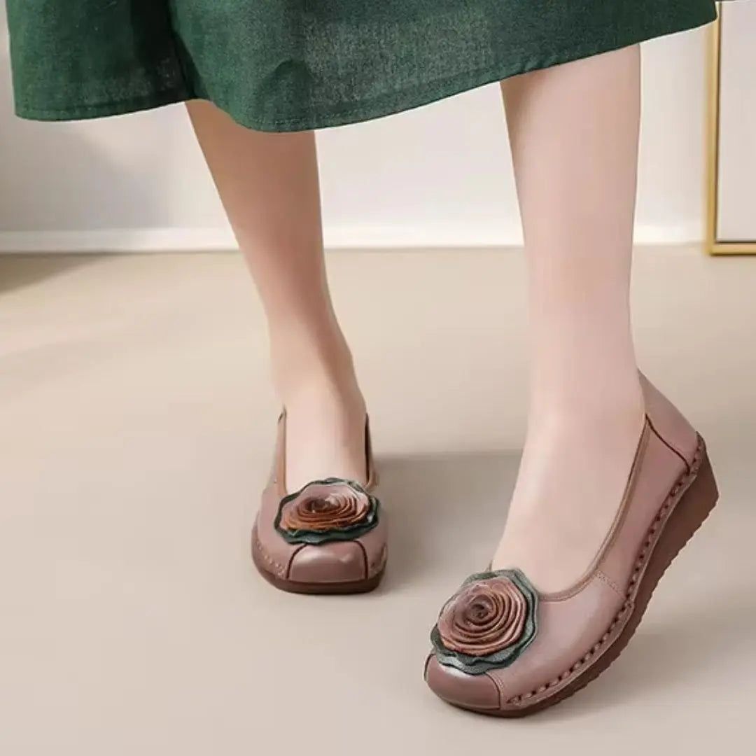 Albufeira Women's Floral Appliqué Loafers