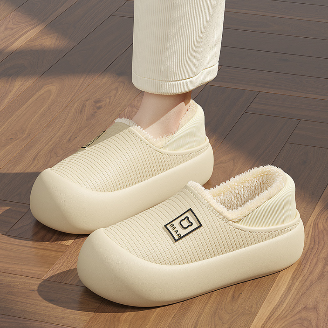 OCW Women Winter Slippers Comfortable Ultra-soft Fur Wide Toe Box Winter Casual Home Sandals