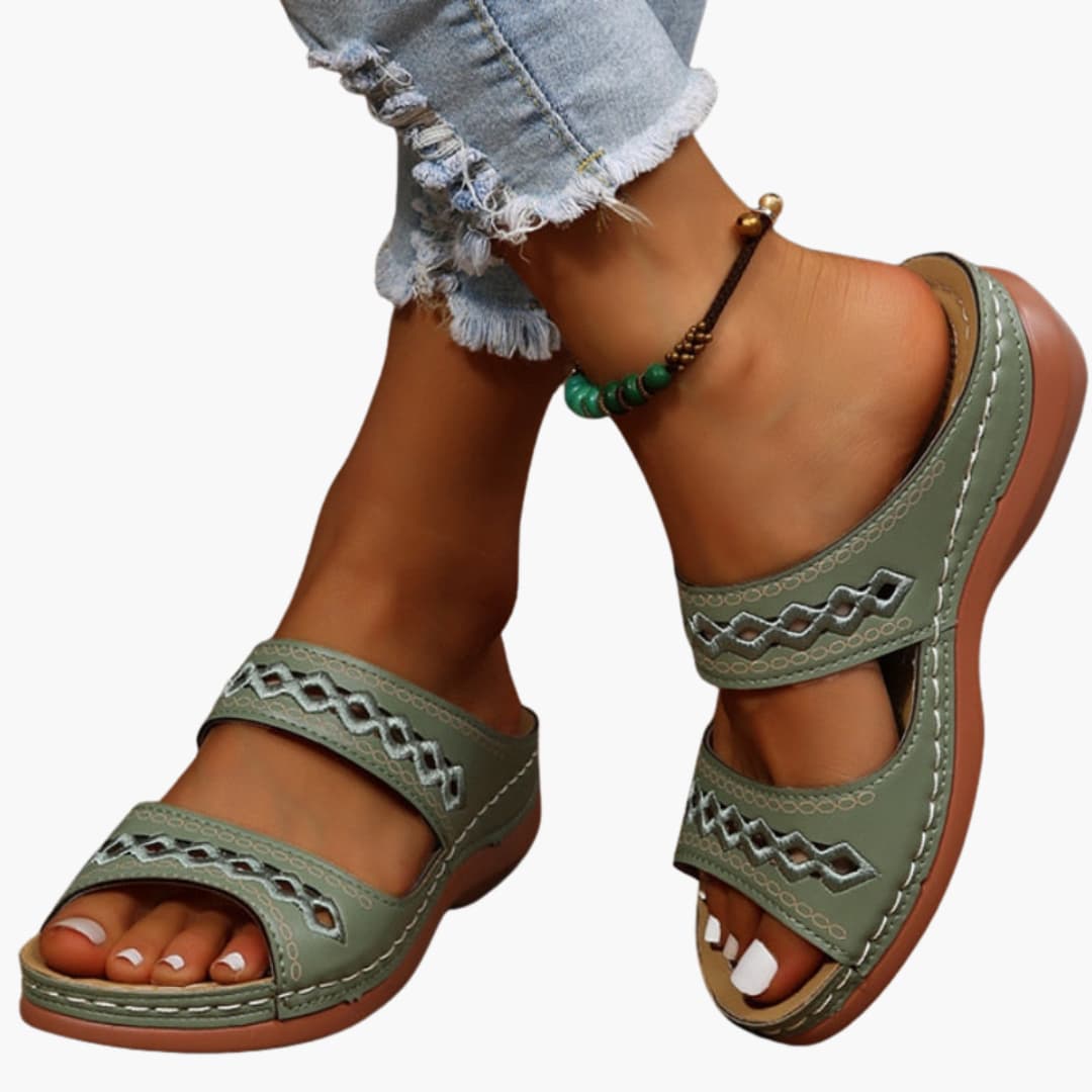 Holly – Women's Slip-On Loafers with a Hands-Free Fit
