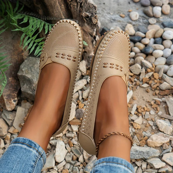 Beverly – Women's Arch Support Shoes with a Deep Heel Cup
