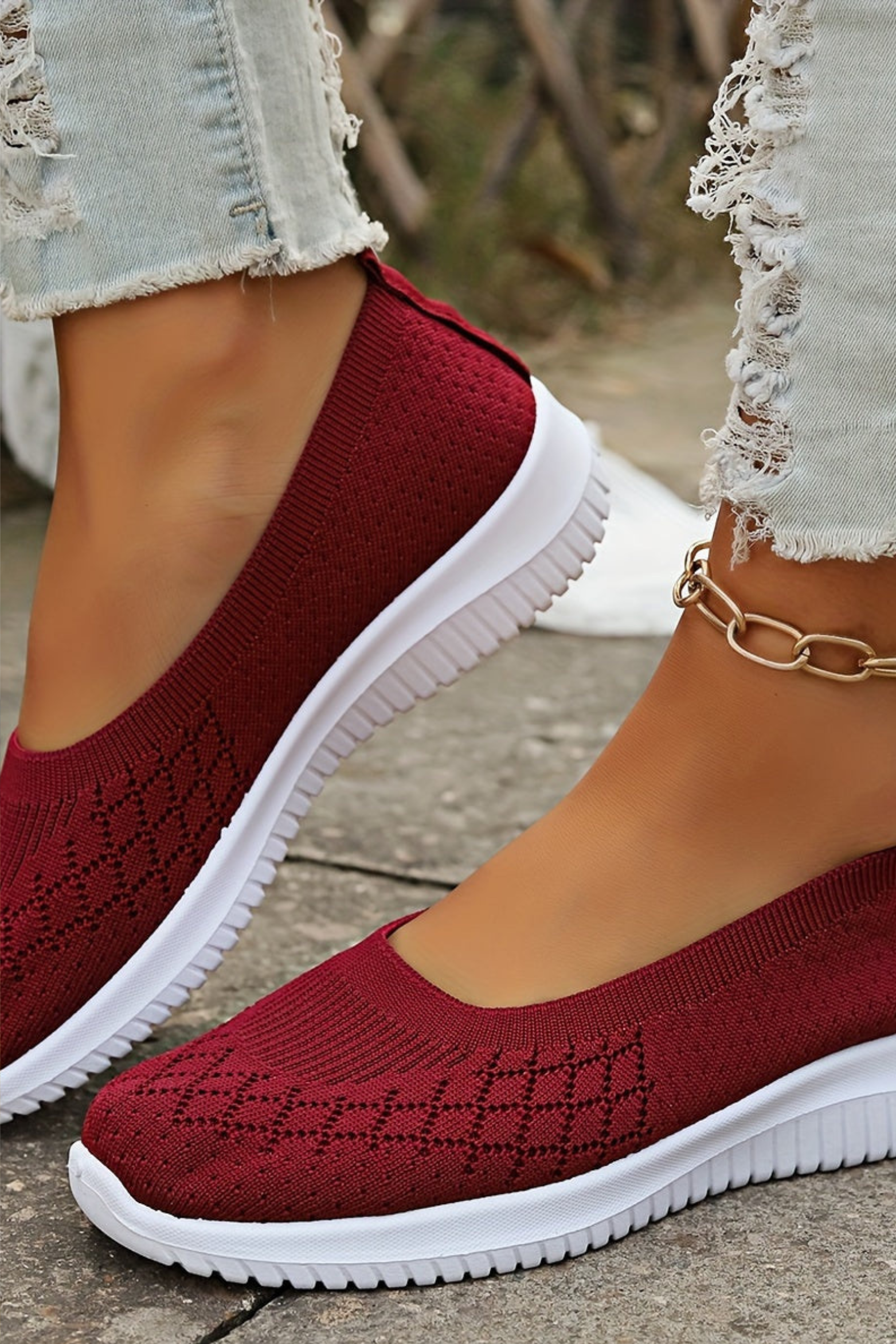 Everly – Unisex Slip-On Sneakers with a Hands-Free Fit
