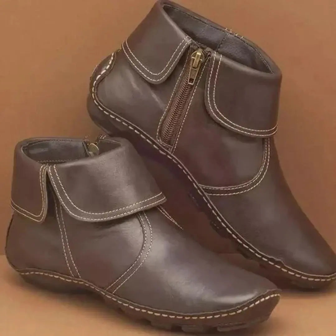 Maureen – Women's Comfort Boots with a Soft Lining