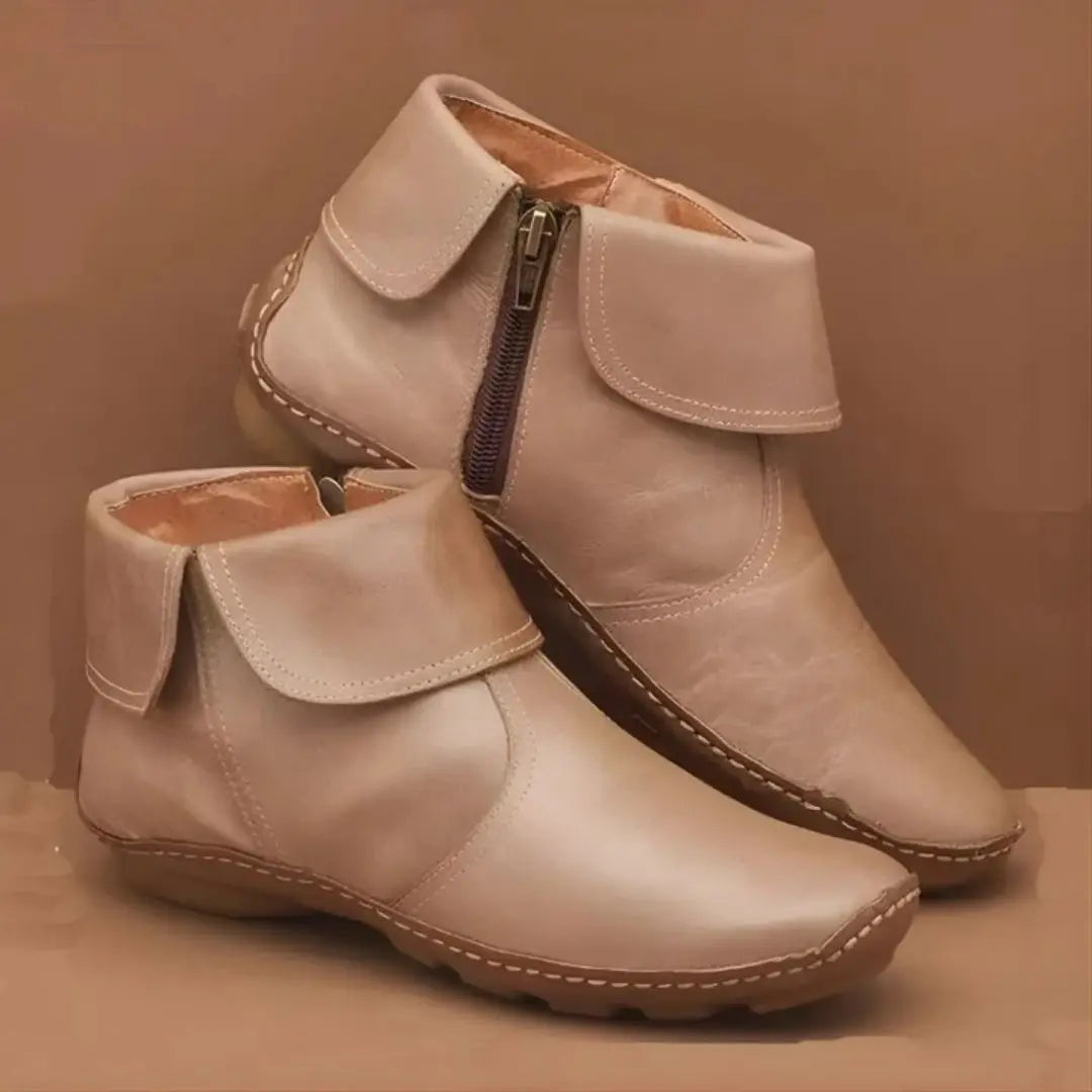 Ruth – Women's Comfort Boots with a Cushioned Insole