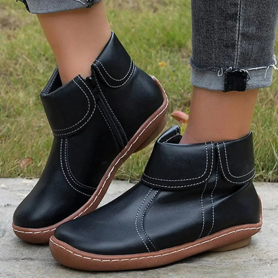 Maureen – Women's Comfort Boots with a Soft Lining