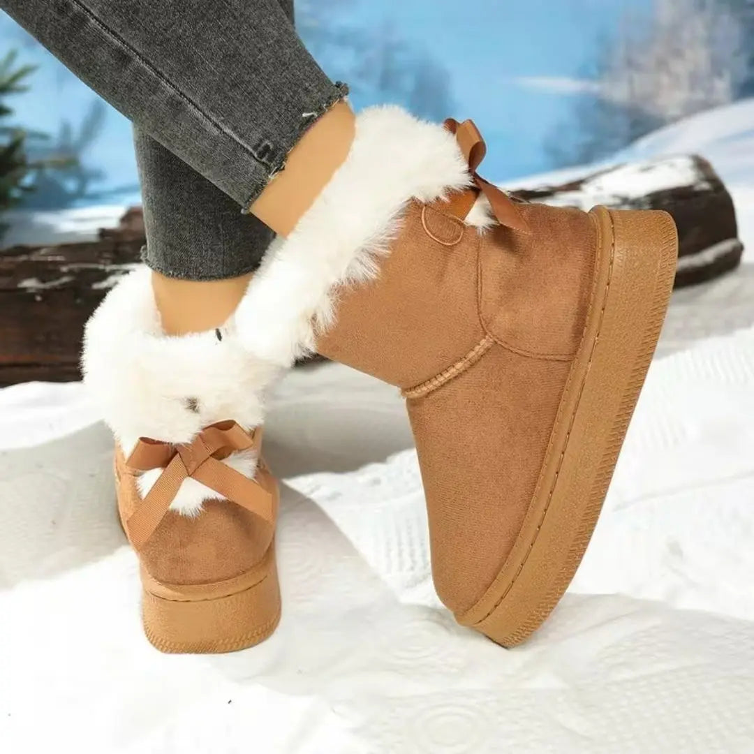 Lora – Women's Comfort Boots with a Cushioned Insole