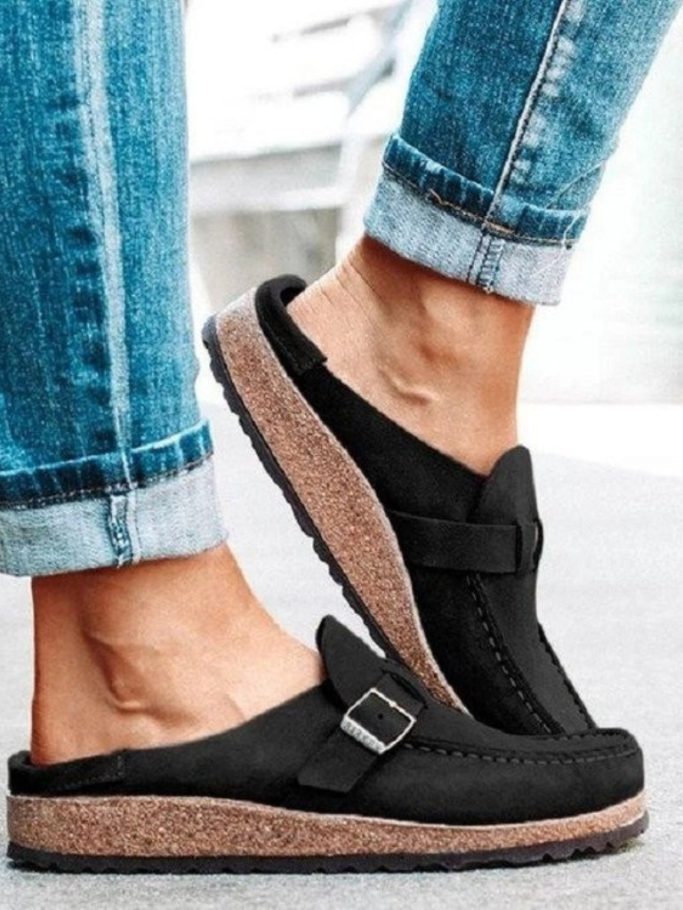 Nora – Women's Nursing Clogs for 12-Hour Shifts
