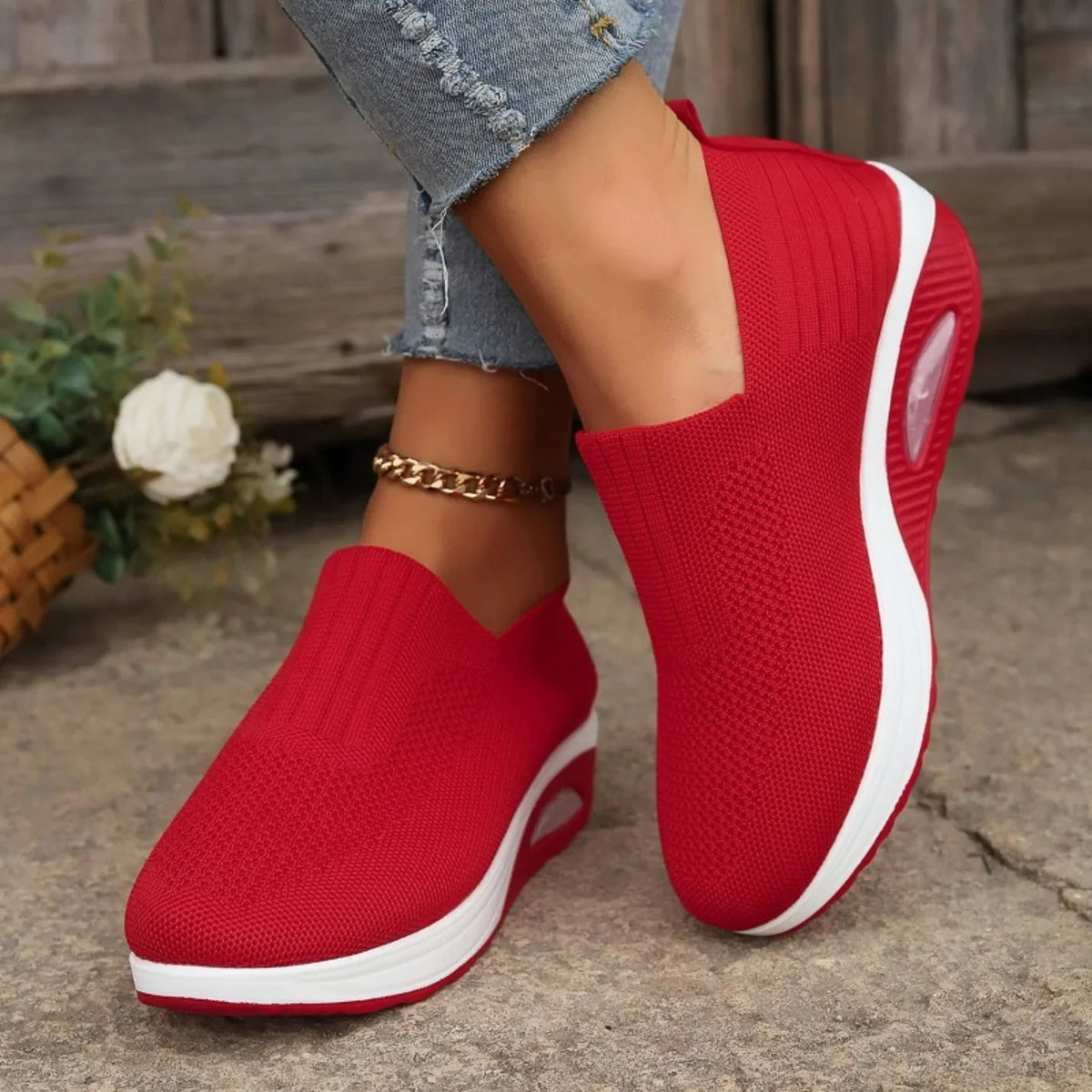 Hugh – Men's Slip-On Sneakers for Easy On and Off
