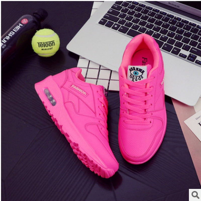 Ball – Unisex Non-Slip Shoes with a Slip-Resistant Sole