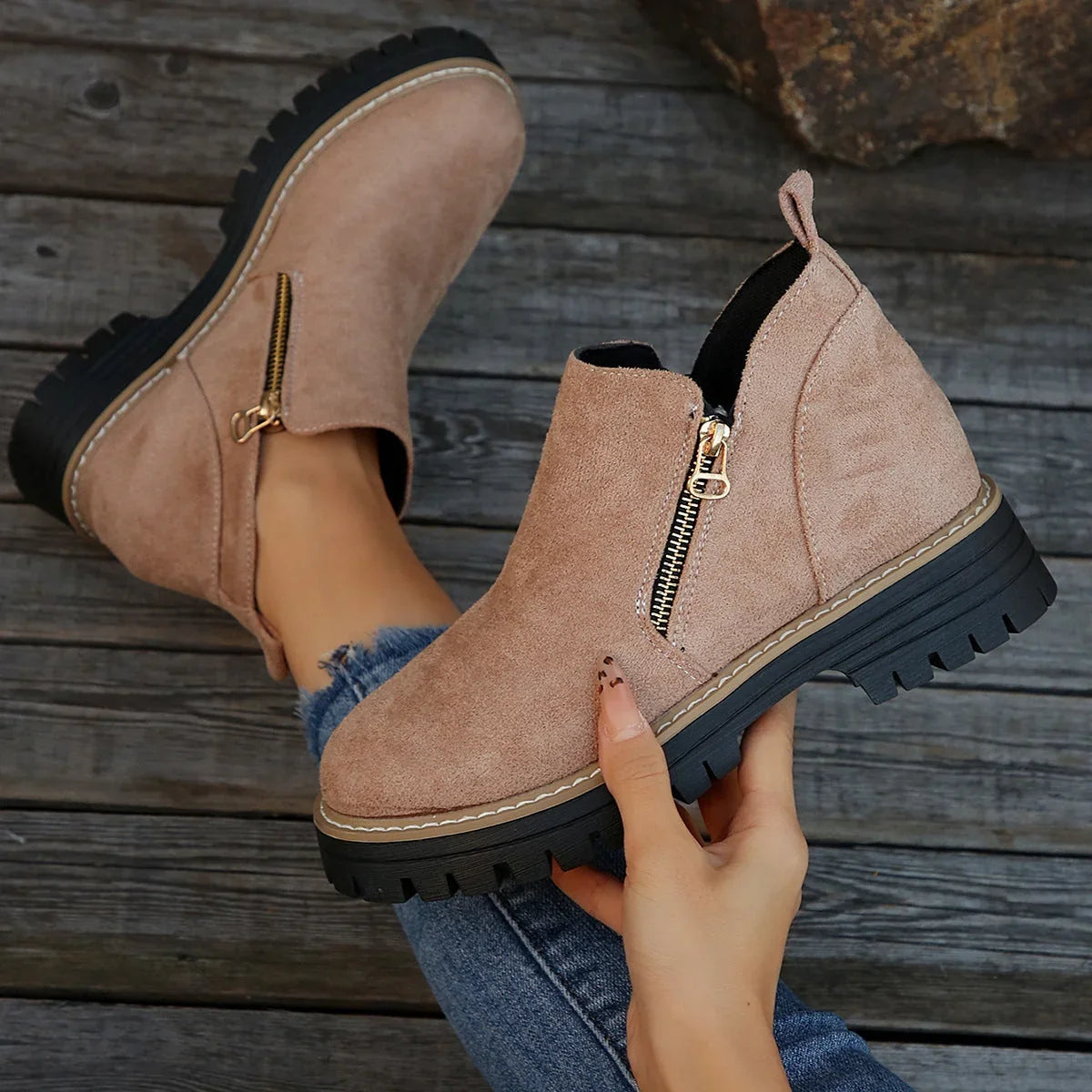 Glenda – Women's Comfort Boots with a Cushioned Insole