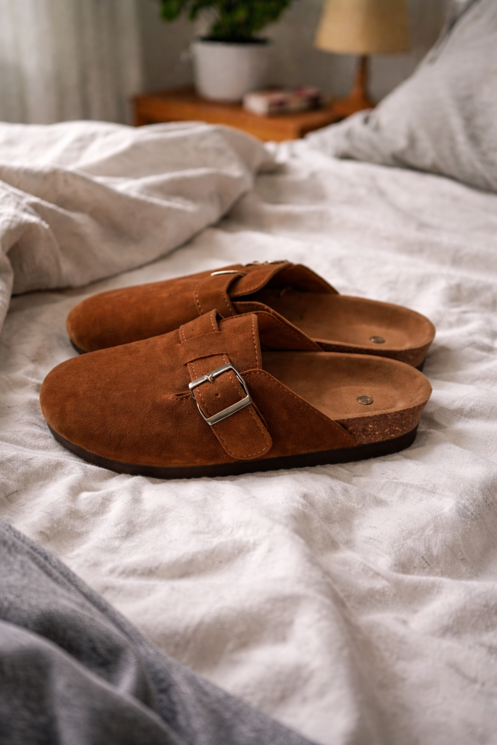 Holloway – Unisex Nursing Clogs for Standing All Day - photo 2